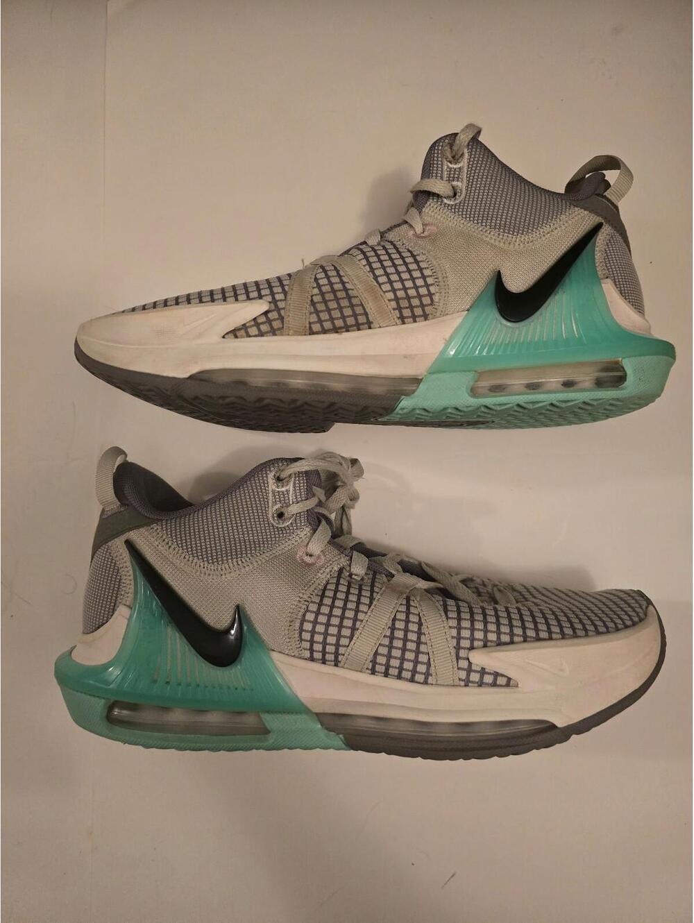 Nike LeBron Witness 7 Flat Pewter Mint Basketball Athletic Shoes Size 8.5